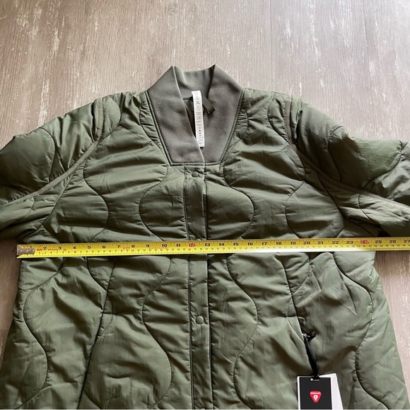 Lululemon Quilted Light Insulation Jacket - Medium Olive - Picture 10 of 11